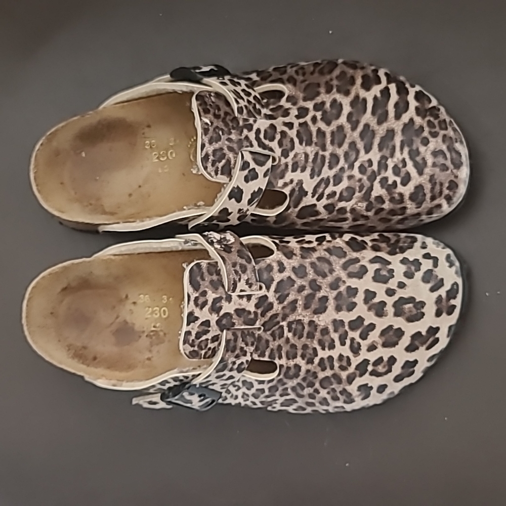 - Birkenstock leopard print Boston clogs size 36